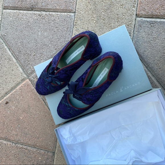 LaCie platforms with bow tie - Picture 4 of 5